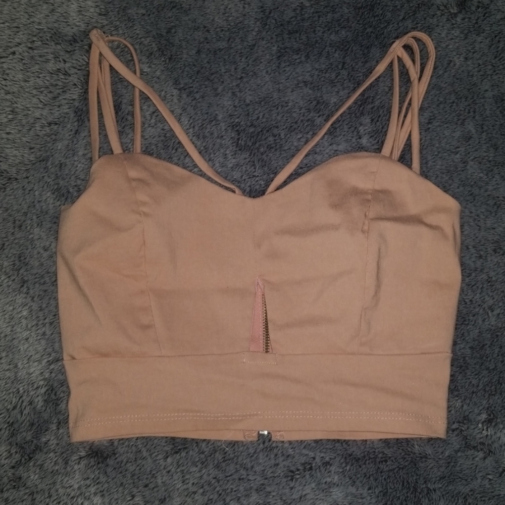 NWOT Pastel Pink Keyhole Super Crop Top/Bralette